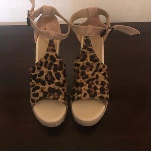 Cheetah wedges